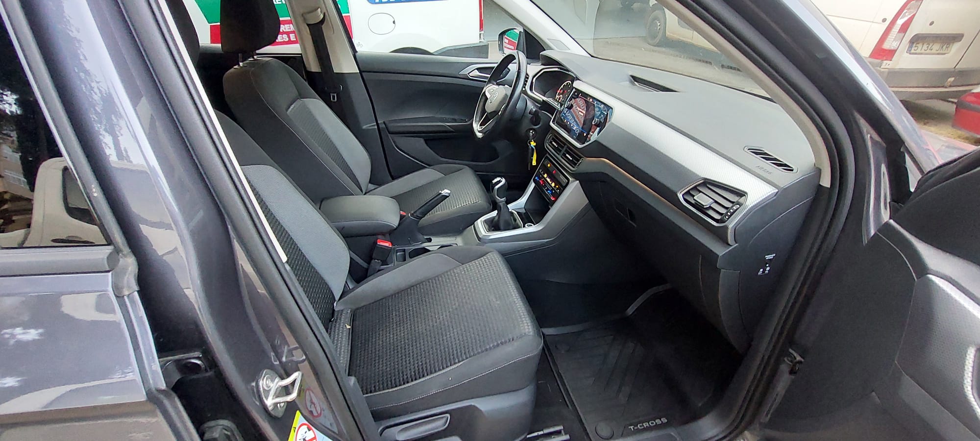Volkswagen T-Cross 1.0 110CV foto 10